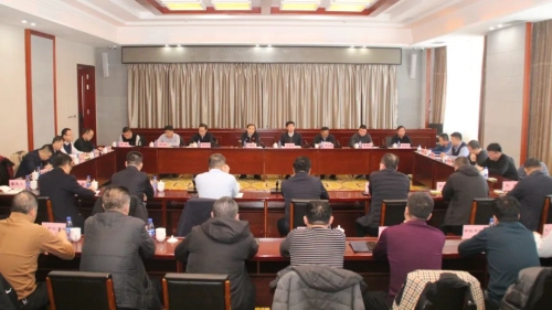 11月19日，，，，，，集团公司党委副书记、副董事长、总经理刘鹏飞率集团公司调研组深入双鸭山矿业公司-1